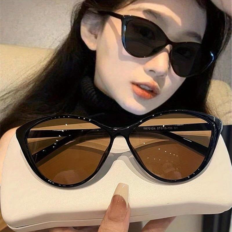 Women'S Fashion Eyeglasses - 1Pc レトロフレームキャットアイサングラス女性トレンディヴィンテージアイウェアパンクワンピースシェードストリートウェア