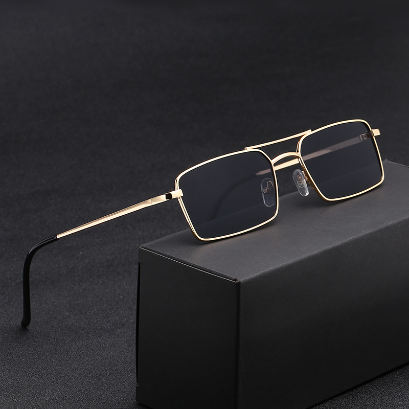 新しい女性ブランドデザイン反射防止ミラーサングラスファッショ - Women'S Fashion Eyeglasses のレビューと価格