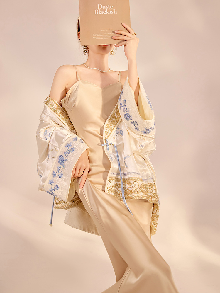 2026年春 高級感のある新中国風蝶刺繍入りラグジュアリール - Women'S Fashion For 2026 のレビューと価格