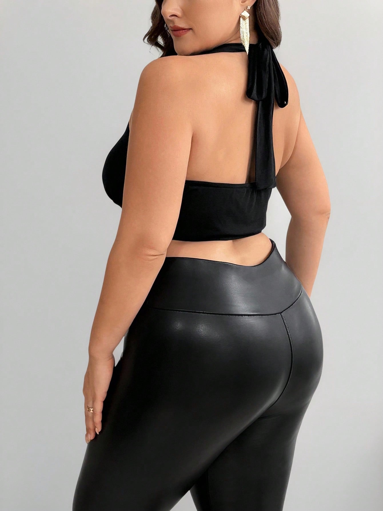 ファッショナブルな欧米風セクシーなネックホルタースリング、大 - Women Fashion Vest のレビューと価格