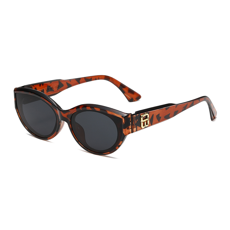 女性レトロキャットアイサングラス小さなオーバルシェード UV - Women'S Fashion Eyeglasses のレビューと価格