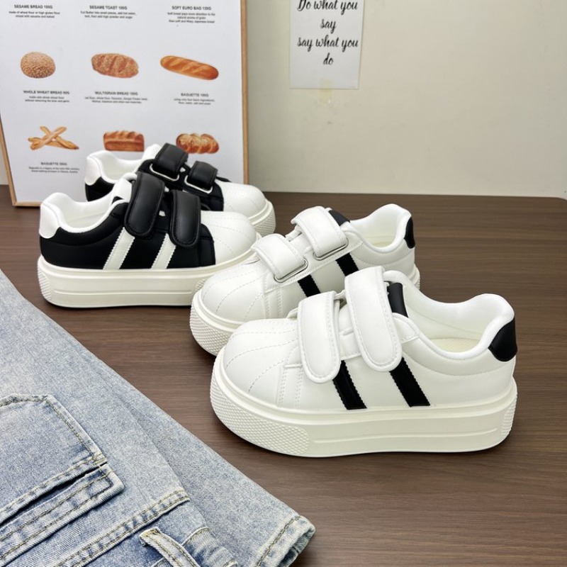 女性ストライプシェルトゥプラットフォームスニーカー調節可能な - Women'S Fashion Velcro Sneakers のレビューと価格