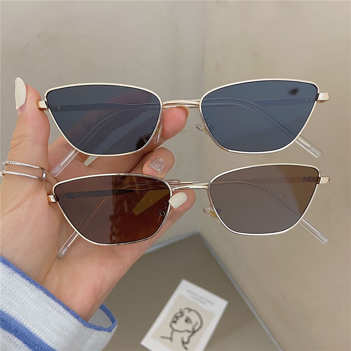 ファッショナブルな菱形メタルサングラス（女性用）、ストリート - Women'S Fashion Eyeglasses のレビューと価格