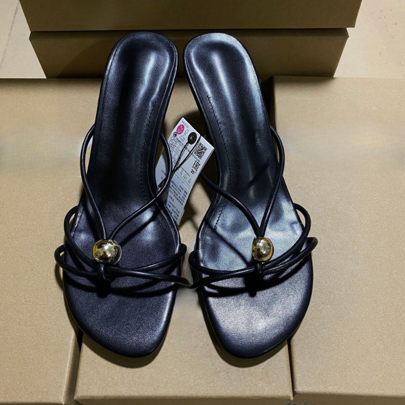 クロスストラップデザインの女性の夏のサンダルファッション金属 - Women'S Fashion Brand Shoes のレビューと価格