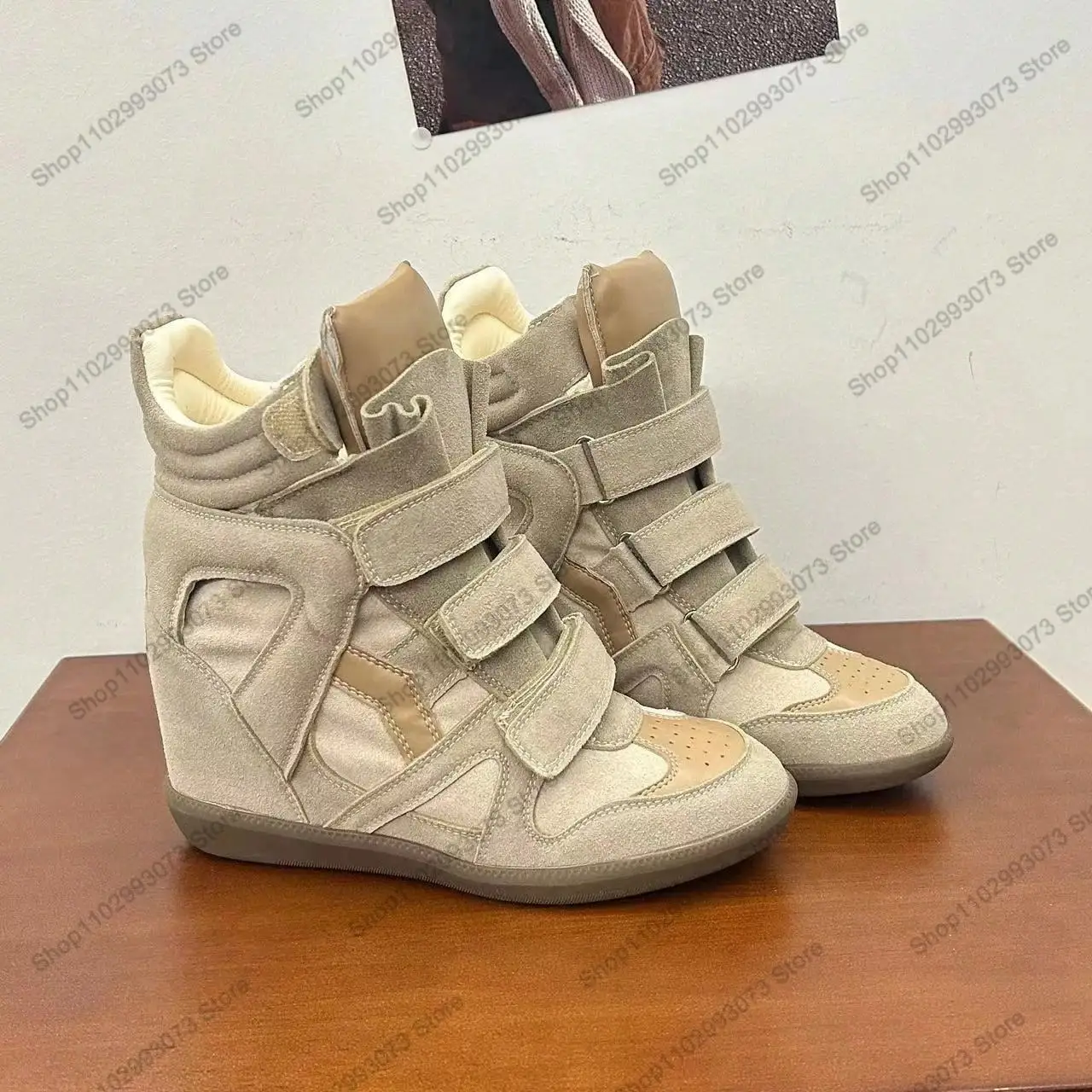 女性用ハイカットウェッジスニーカー隠しウェッジプラットフォー - Women'S Fashion Velcro Sneakers のレビューと価格