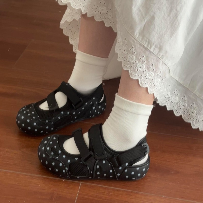 ファッション女性用サンダル ベルクロポルカドット中空通気性女 - Women'S Fashion Velcro Sneakers のレビューと価格